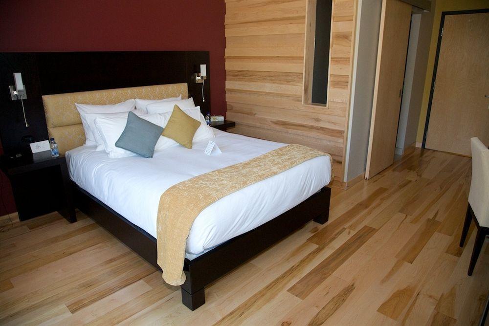 Moulin Wakefield Mill Hotel & Spa Extérieur photo