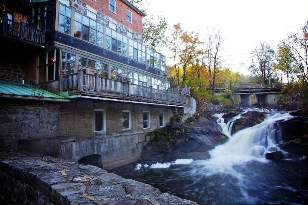 Moulin Wakefield Mill Hotel & Spa Extérieur photo