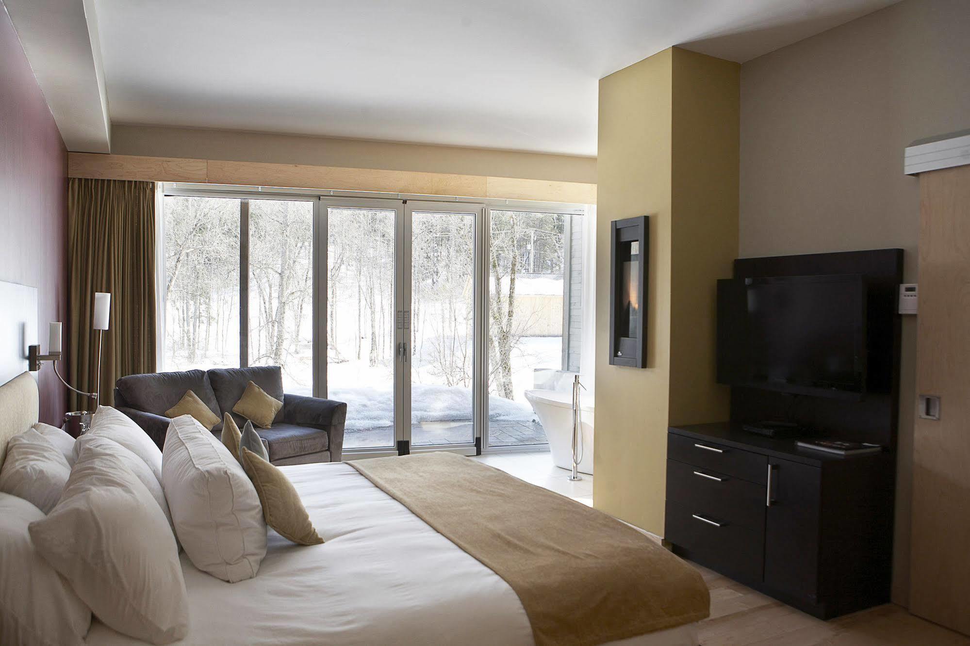 Moulin Wakefield Mill Hotel & Spa Extérieur photo